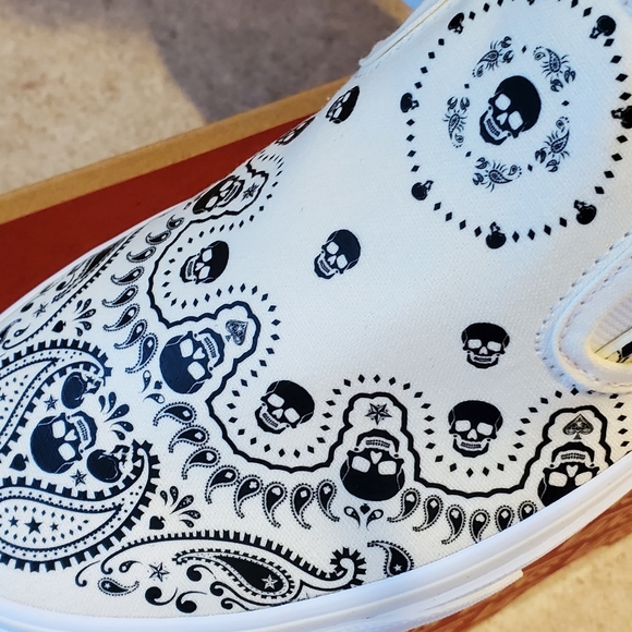 Vans Slip-on Bandana - Picture 4 of 4